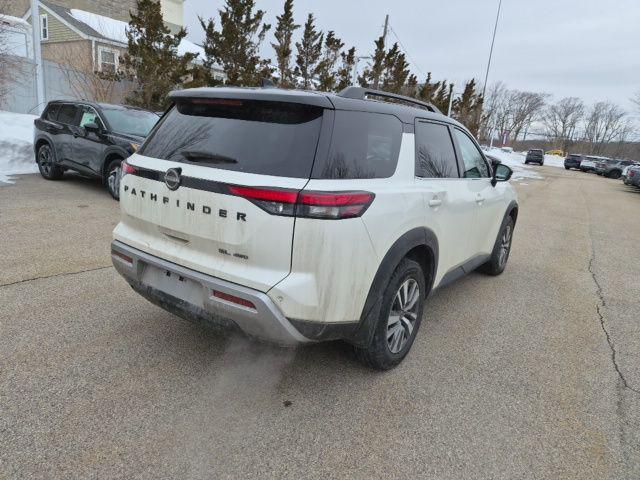2024 Nissan Pathfinder SL 4WD