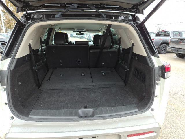 2024 Nissan Pathfinder SL 4WD