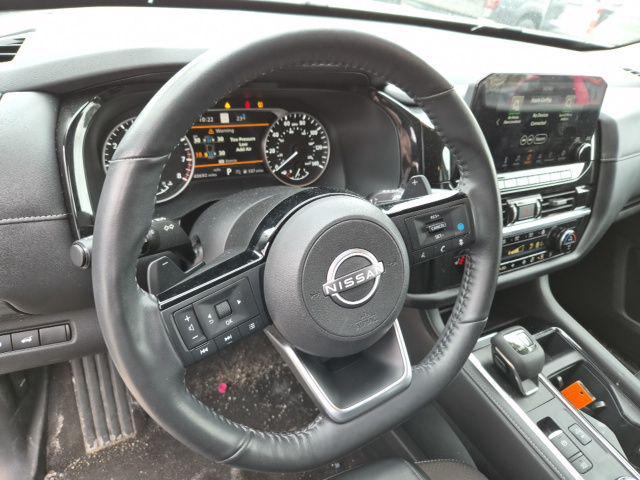 2024 Nissan Pathfinder SL 4WD