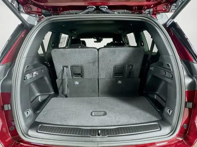 2025 Jeep Grand Cherokee L Altitude 4x4