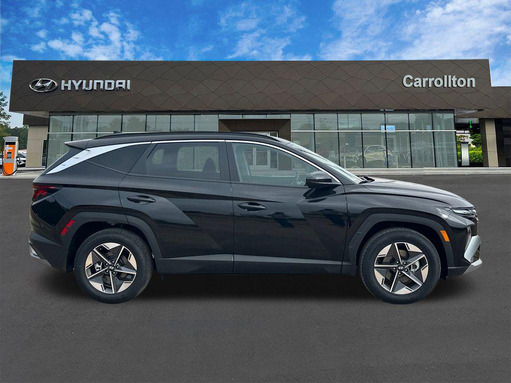 New 2026 Phantom Black HYUNDAI SEL FWD image 5