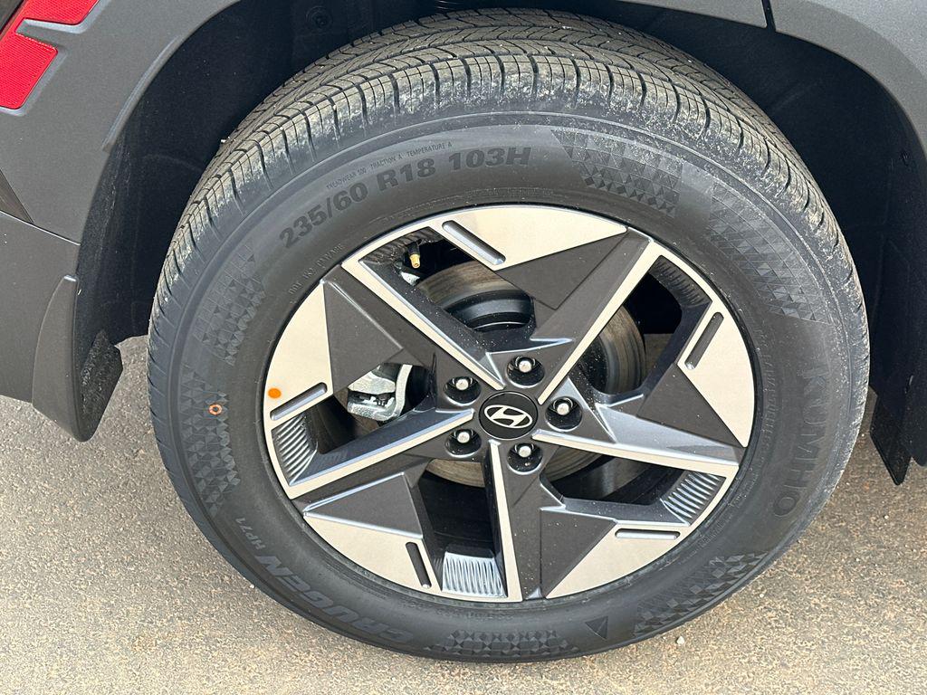 New 2026 Phantom Black HYUNDAI SEL FWD image 18