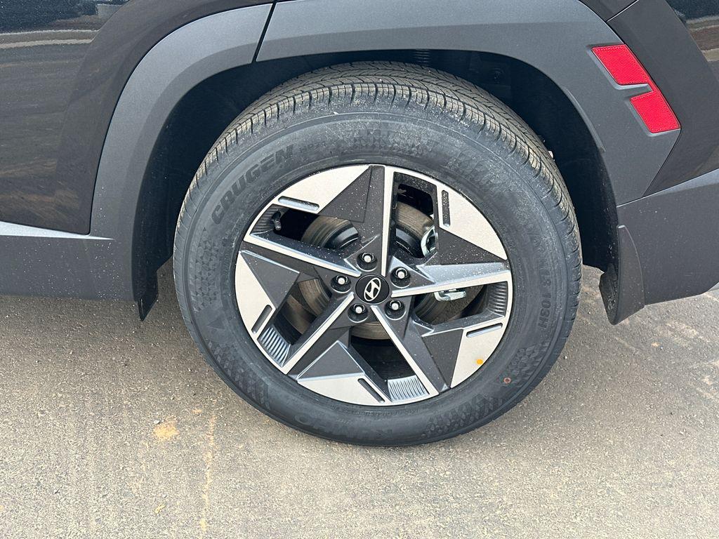 New 2026 Phantom Black HYUNDAI SEL FWD image 20