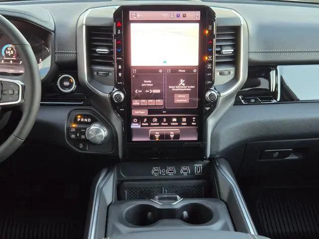 2026 Ram 1500 Laramie Crew Cab 4x4 5'7" Box