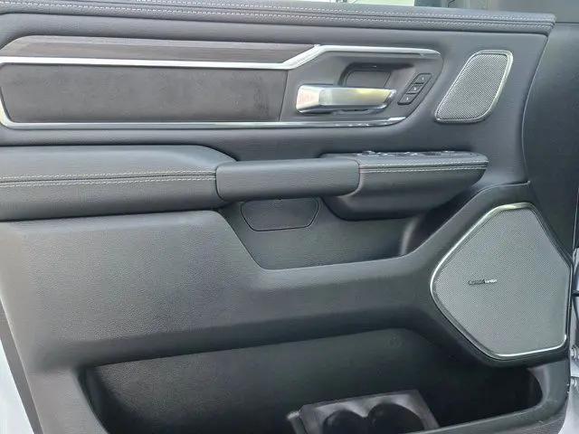 2026 Ram 1500 Laramie Crew Cab 4x4 5'7" Box