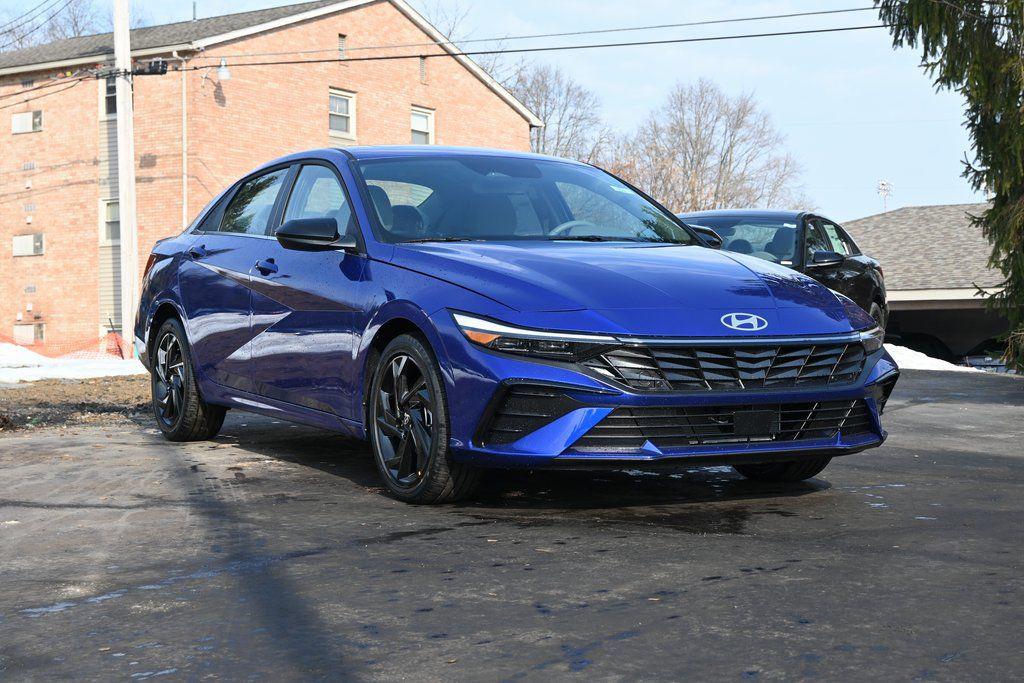 2026 Hyundai Elantra SEL Sport Premium