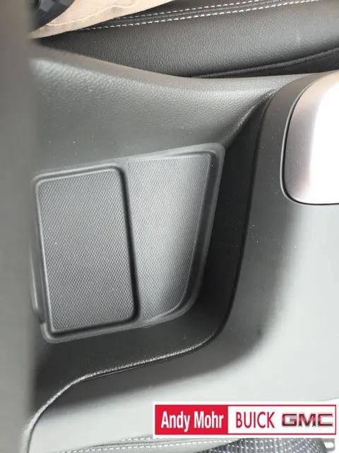 2026 Buick NV Preferred FWD