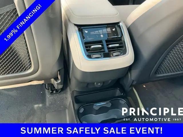 2026 Volvo XC90 Ultra, B6 AWD Gas (mild hybrid), Gasoline, Bright, 6 Seats