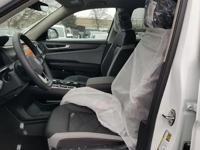 2026 Volkswagen Atlas Peak Edition