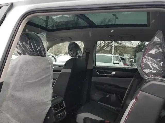 2026 Volkswagen Atlas Peak Edition