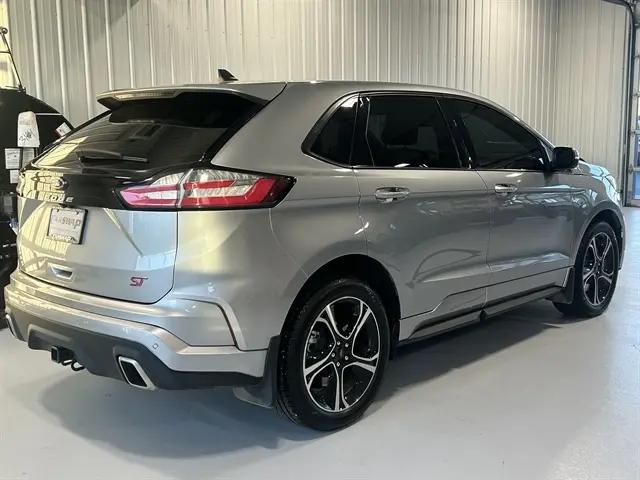 2022 Ford Edge ST