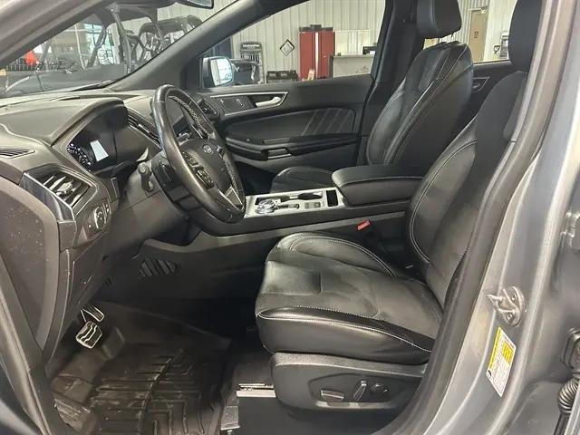 2022 Ford Edge ST