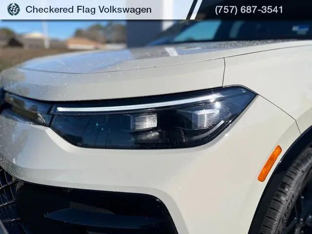 2026 Volkswagen Tiguan SE R-Line Black