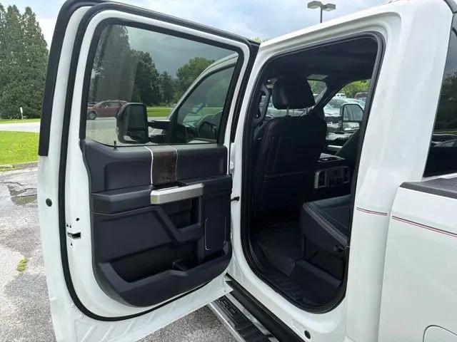 2022 Ford F-350 LARIAT