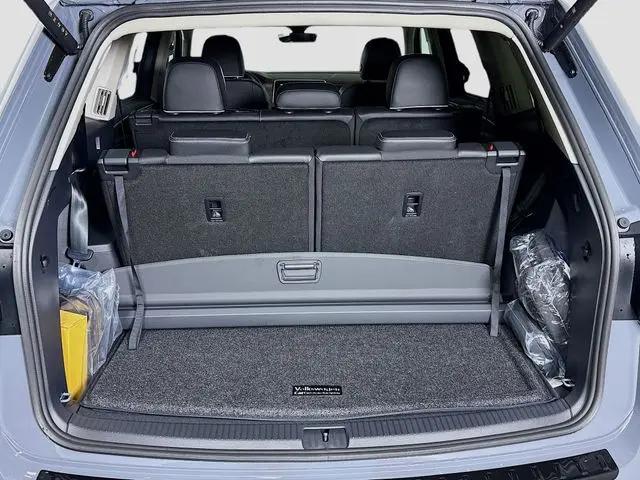 2026 Volkswagen Atlas SEL Premium R-Line