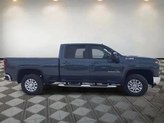 2026 Chevrolet Silverado 2500HD Crew Cab, Standard Bed, LT, 4WD