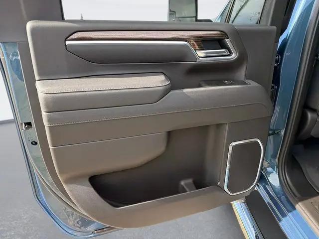 2026 Chevrolet Silverado 2500HD Crew Cab, Standard Bed, LT, 4WD