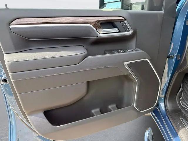 2026 Chevrolet Silverado 2500HD Crew Cab, Standard Bed, LT, 4WD