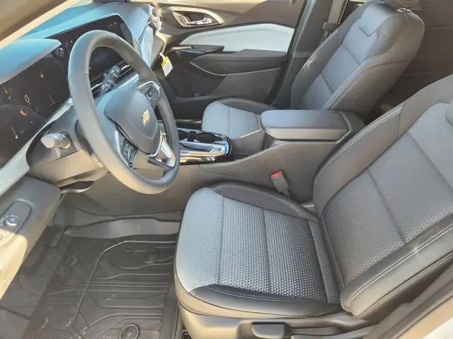 2026 Chevrolet Trax FWD LT