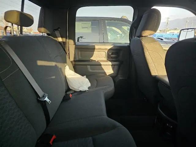2026 Ram 2500 Black Express Crew Cab 4x4 6'4" Box