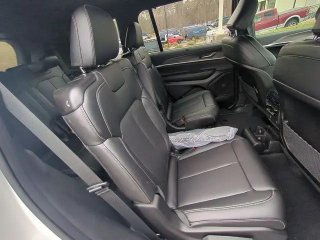 2025 Jeep Grand Cherokee L Limited 4x4