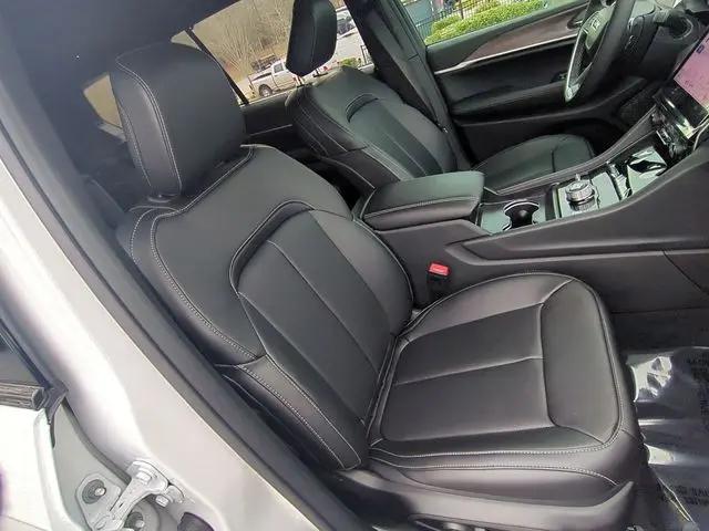 2025 Jeep Grand Cherokee L Limited 4x4