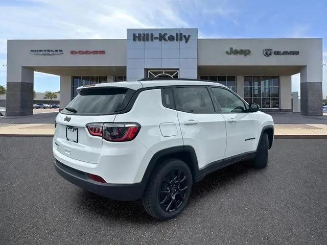 2026 Jeep Compass Latitude Altitude