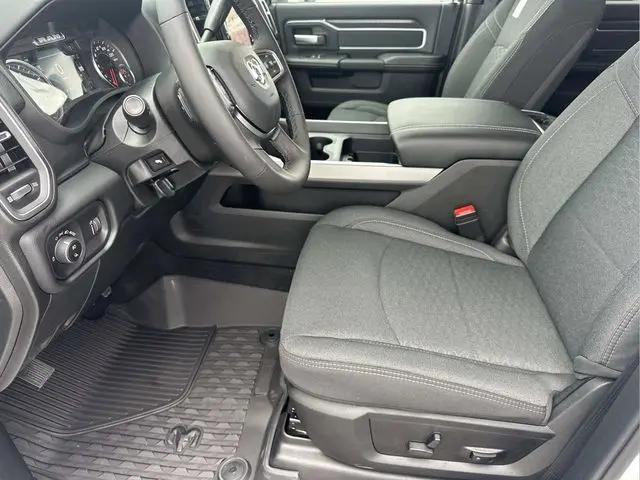 2026 Ram 3500 Big Horn Crew Cab 4x4 8' Box