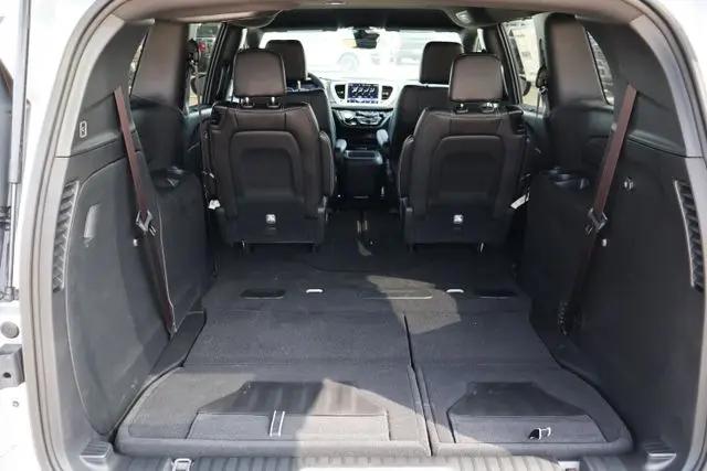 2026 Chrysler Voyager LX