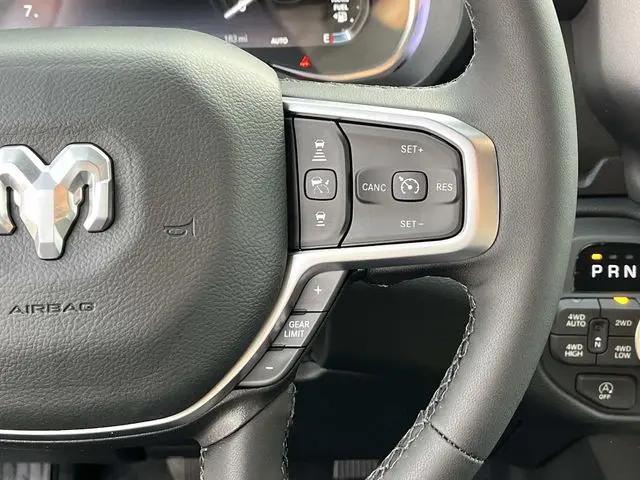 2026 Ram 1500 Big Horn Crew Cab 4x4 5'7" Box