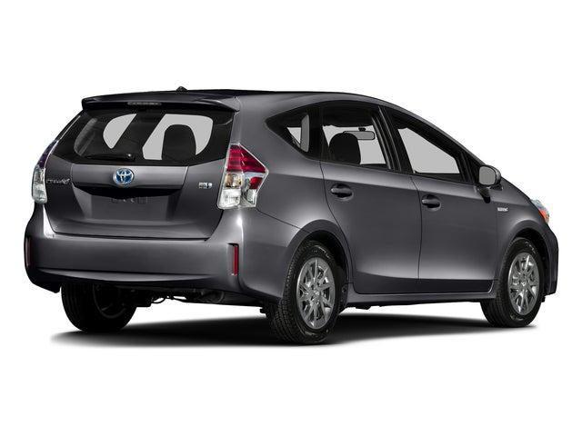 2016 Toyota Prius v Two