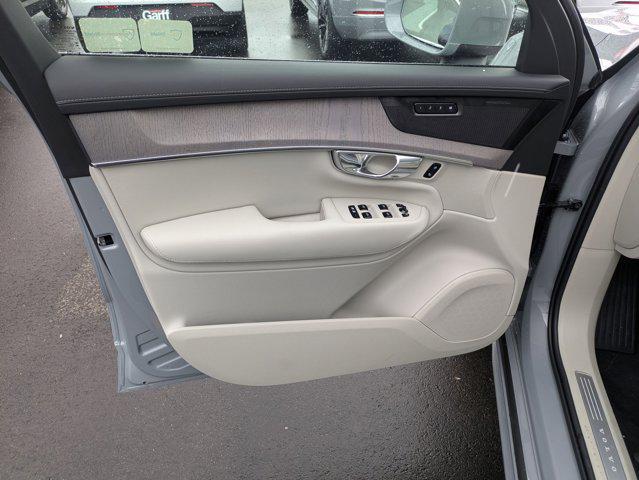 2026 Volvo XC90 Plug-In Hybrid Ultra, T8 AWD, Electric/Gasoline, Bright, 7 Seats