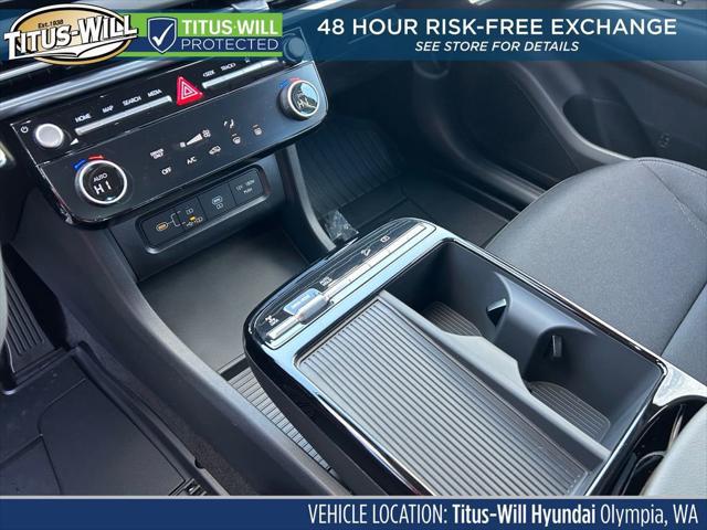 2026 Hyundai Tucson Hybrid Blue SE