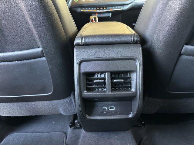 2021 Cadillac XT4 AWD Premium Luxury