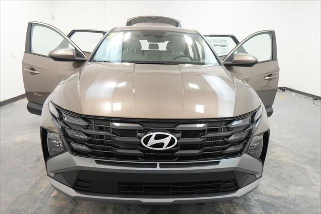 2026 Hyundai Tucson Hybrid Blue SE
