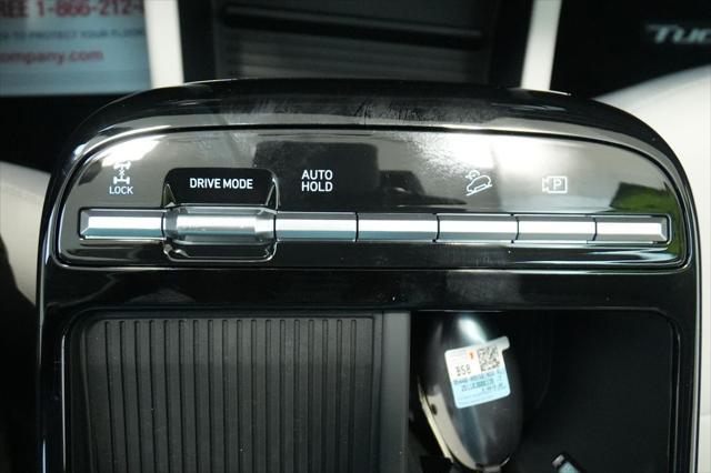 2026 Hyundai Tucson Hybrid Blue SE