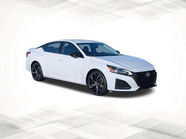 2024 Nissan Altima SR FWD
