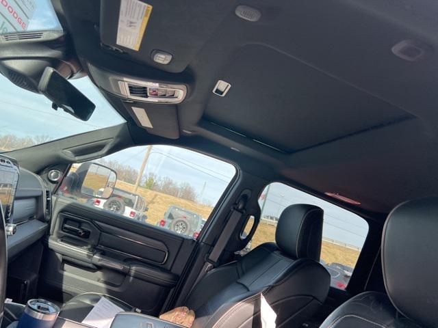 2022 RAM 2500 Limited Crew Cab 4x4 64 Box 2022 RAM 2500 Limited Crew Cab 4x4 64 Box