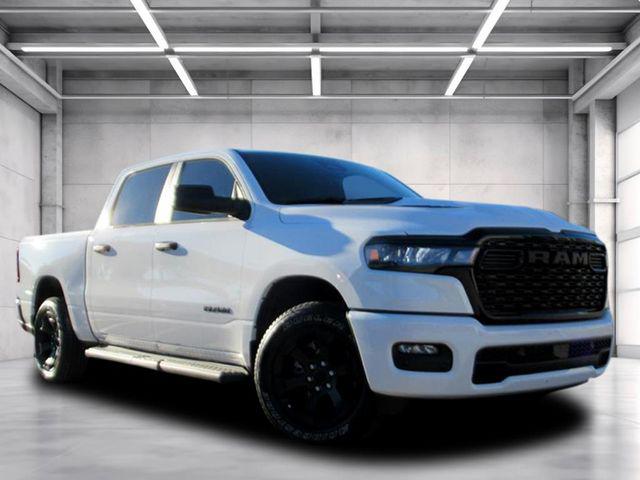 2026 RAM Ram 1500 RAM 1500 EXPRESS CREW CAB 4X4 57 BOX