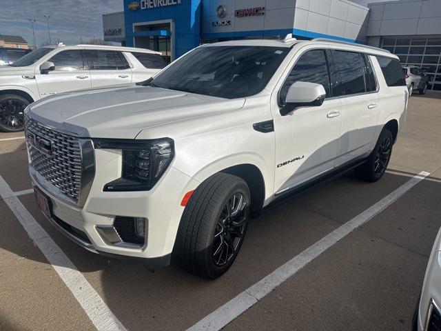 2023 GMC Yukon XL 4WD Denali