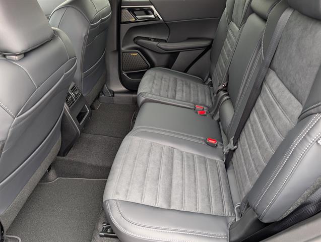 2026 Mitsubishi Outlander SE 2.5 2WD