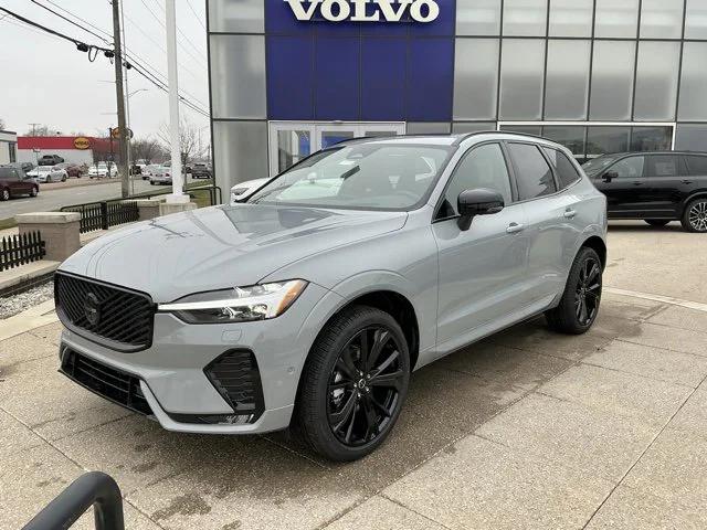 2026 Volvo XC60 B5 Ultra Black Edition