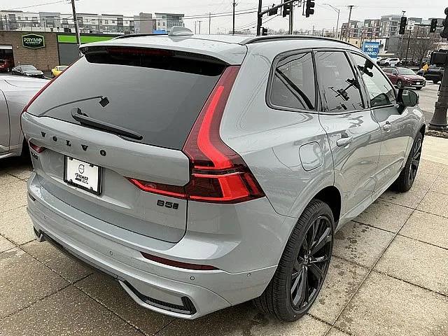 2026 Volvo XC60 B5 Ultra Black Edition