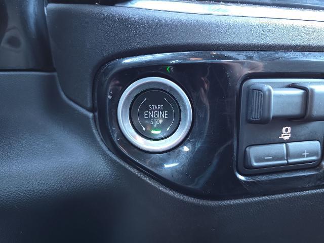 2025 Chevrolet Silverado 1500 4WD Crew Cab Short Bed LT with 2FL