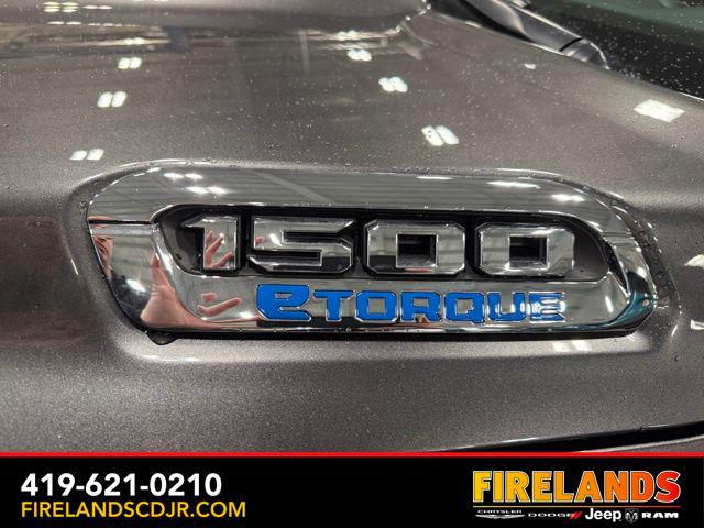 2026 Ram 1500 Lone Star Crew Cab 4x4 57 Box