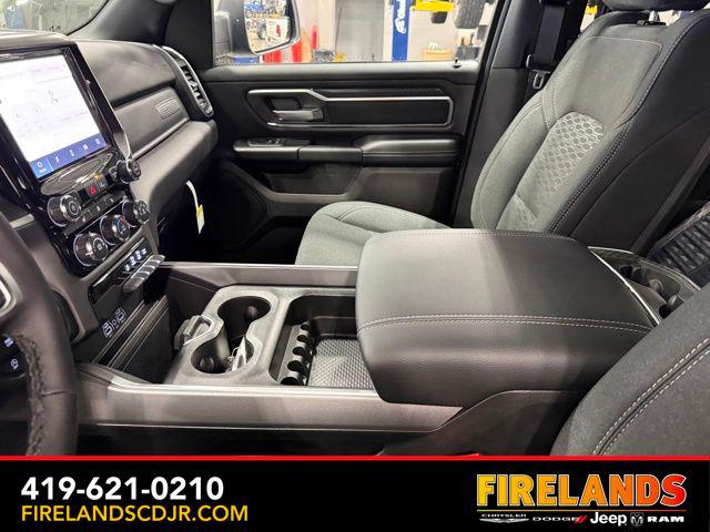 2026 Ram 1500 Lone Star Crew Cab 4x4 57 Box