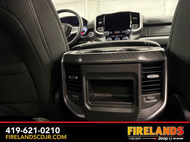 2026 Ram 1500 Lone Star Crew Cab 4x4 57 Box