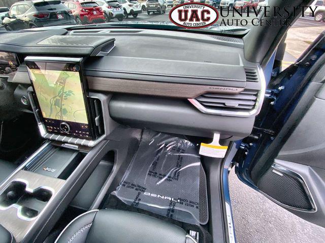 2026 GMC Acadia Denali AWD
