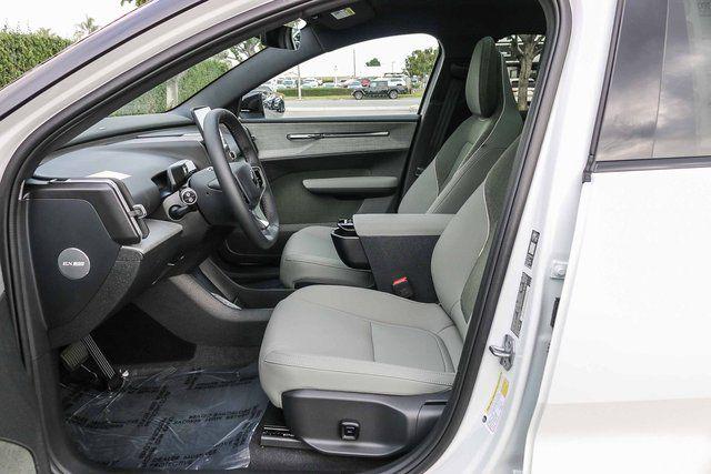 2026 Volvo EX30 Plus Twin Motor Performance, Fully electric
