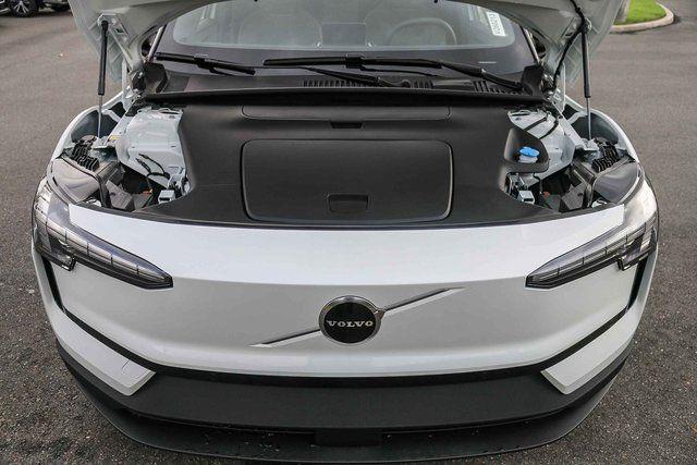2026 Volvo EX30 Plus Twin Motor Performance, Fully electric
